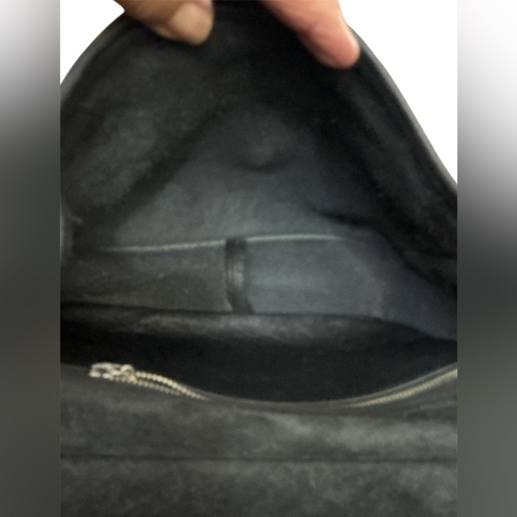 COACH Vintage Willis Black Leather
Nickel Crossbody Bag Satchel
Handbag 9927 - Picture 7 of 13